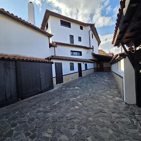 Луксозна вила Tiana 7-bedroom Luxury Банско