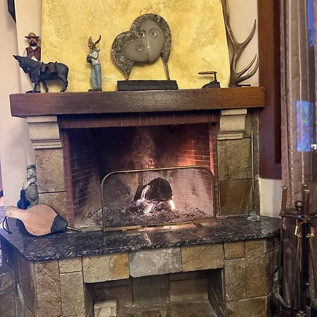 Tiana 7-bedroom Luxury Луксозна вила Банско