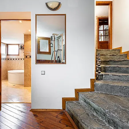 Tiana 7-bedroom Luxury *