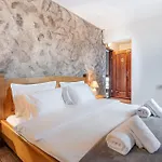 Villa Tiana 7-bedroom Luxury Bansko