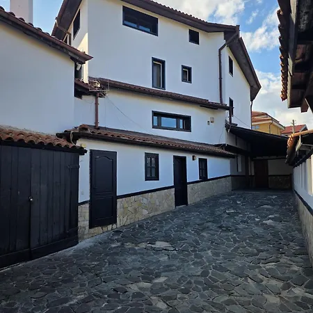 빌라 Tiana 7-bedroom Luxury 반스코