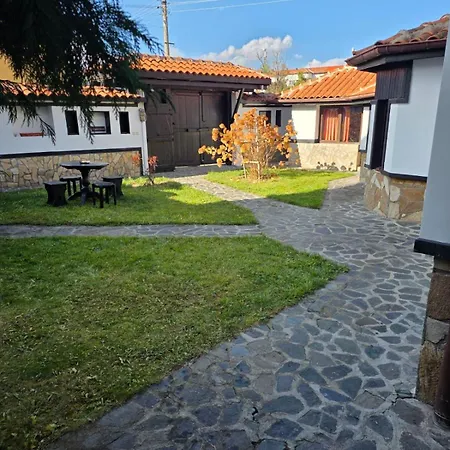 빌라 Tiana 7-bedroom Luxury 반스코