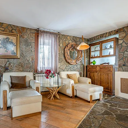 Tiana 7-bedroom Luxury Villa *