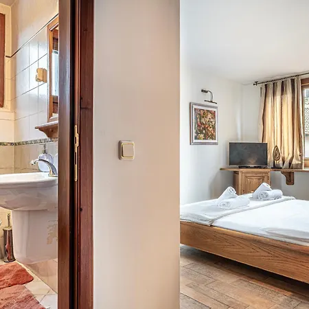 Villa Tiana 7-bedroom Luxury Bansko
