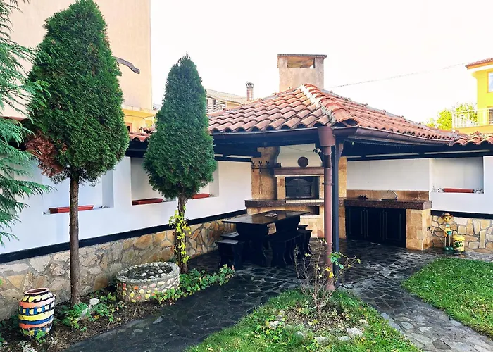 Villa Tiana 7-bedroom Luxury Bansko