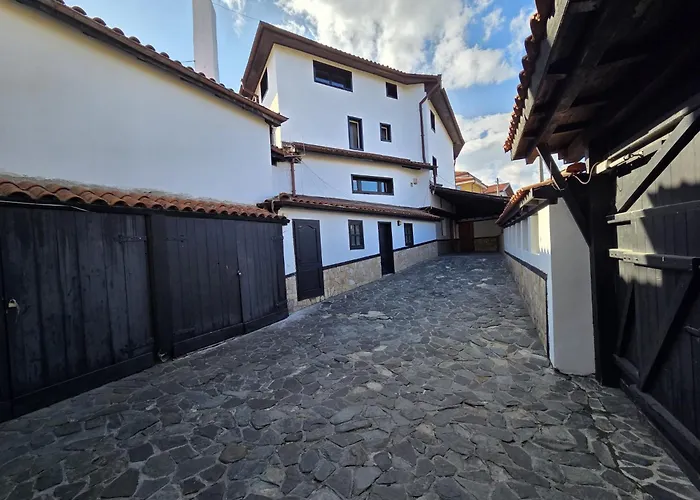 Villa Tiana 7-bedroom Luxury Bansko