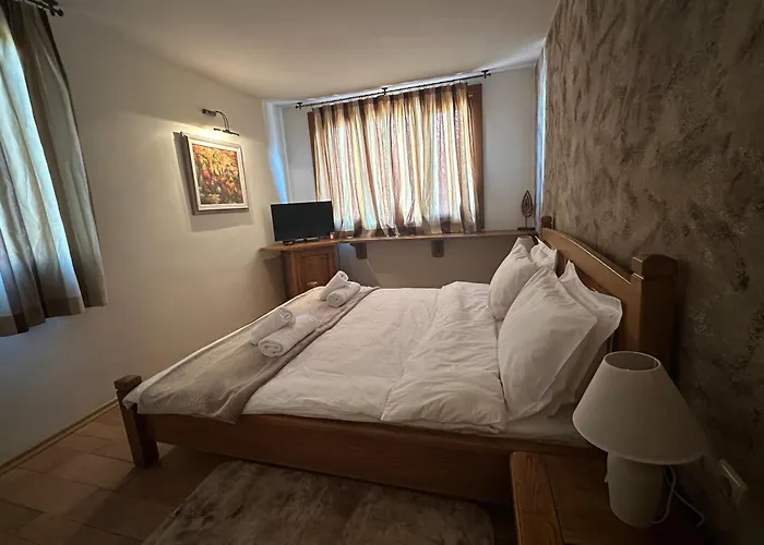 Tiana 7-bedroom Luxury Bansko